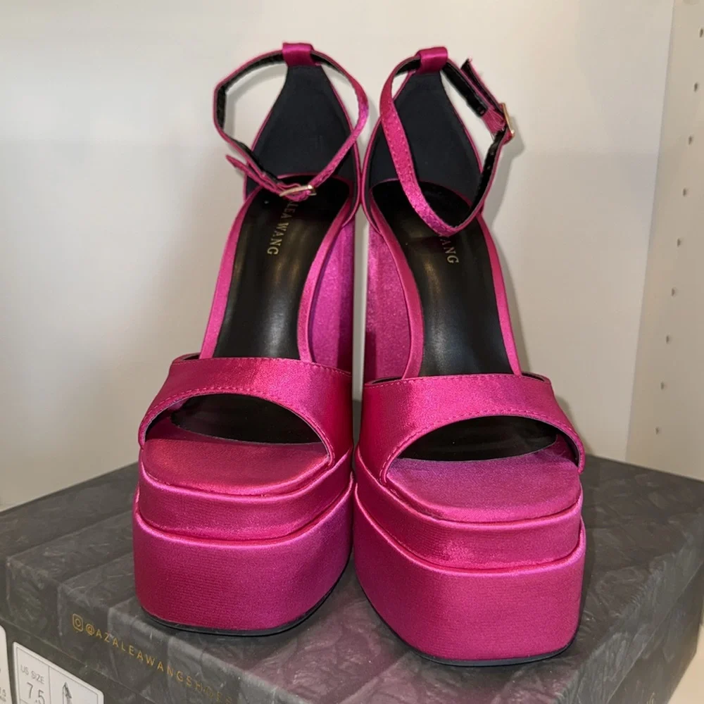 Azalea Wang‎ Talk About It Chunky Sandals